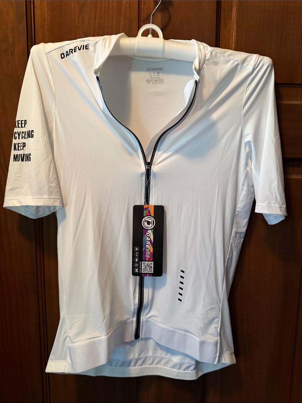 Darevie Men’s White Cycling Jersey with Front Zip NWT FLAW